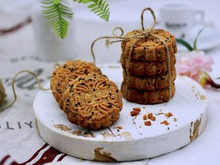 17、酥得掉渣的芝麻桃酥,再来一张美美哒。