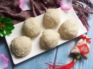 15、糍毛团 —— 又一个传统上海老点心,完成，装盘