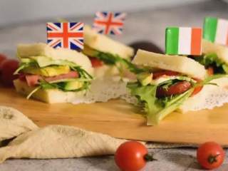 6、5分钟快手早餐，营养的吐司三明治,完成