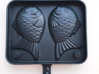 30、鲷鱼烧,合上模具