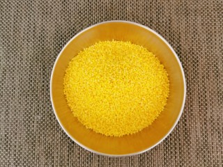 1、绿豆小米粥,黄小米