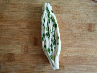 18、古早味麻酱红糖花卷&椒盐葱香花卷,上下两组叠起。（上面5条，下面5条）