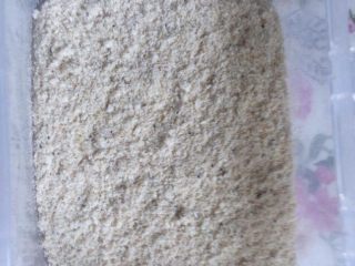 15、番茄丝瓜补钙粥,虾粉就做好啦 炒菜 熬粥 或者吃小馄饨都可以适量加一些 