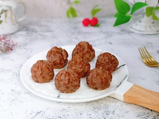 19、巧克力奶油泡芙,宝贝说特别好吃。