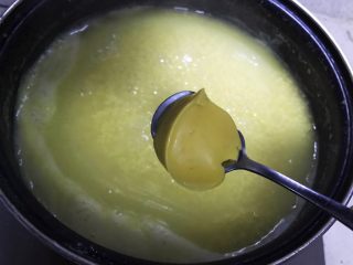 12、鸡汁海参小米粥,加入鸡汁浓汤宝