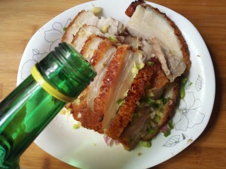 18、扣肉,适量白酒