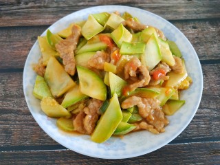 18、西红柿西葫芦炒肉片,成品图
