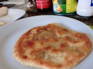 13、洛氏新煮义--香菇牛肉馅饼,煎好的馅饼