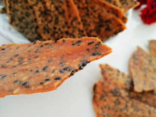 14、芝麻薄脆饼,焦香酥脆！