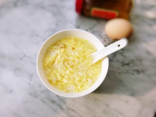 9、糖桂花酒酿蛋花,出锅盛入碗中