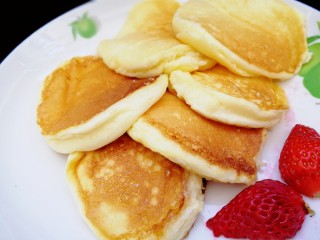 26、舒芙蕾松饼（平底锅版）,奶香，软嫩，云朵的感觉。