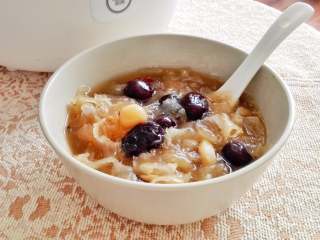 10、银耳莲子羹,成品