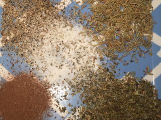 5、新年烤鸡,准备好各种调味料