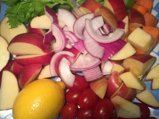 11、新年烤鸡,配菜切丁切块