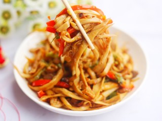 11、低脂低卡的手撕杏鲍菇,成品。