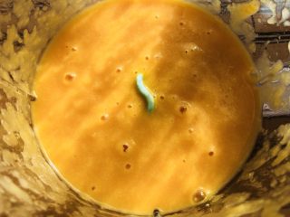 18、山药胡萝卜玉米泥,第一次搅拌觉得不够细腻，可以重复再搅拌一次