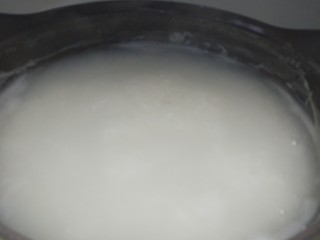 6、海鲜粥,水一定要多加，一次加够了