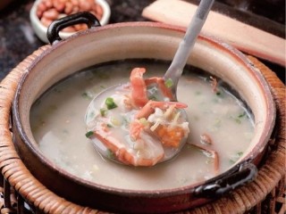8、海鲜粥,海鲜粥的海鲜可以随意切换，全凭个人喜好选择