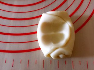 10、台湾绿豆椪,松弛好后用两个手指按一下