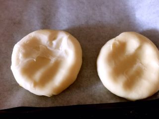 17、台湾绿豆椪,用三个手指按扁