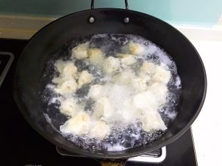 21、重庆红油抄手,水开后煮五分钟