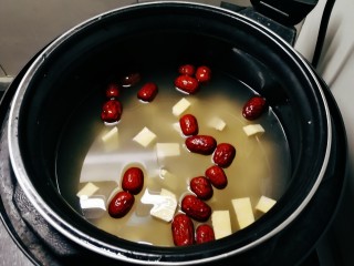 12、红豆小米粥,内胆放回压力锅