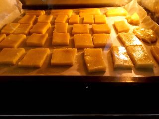 11、炉果,烤箱180度预热