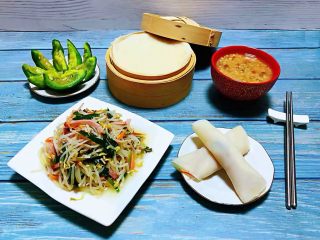 15、春饼,丰盛的早餐总会给你带来好多快乐噢