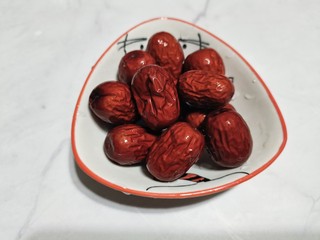 2、腊八粥,红枣