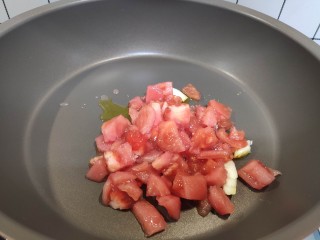 4、西红柿面疙瘩,加西红柿