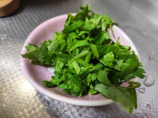 7、西红柿面疙瘩,切香菜段