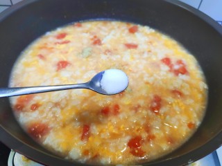 14、西红柿面疙瘩,加入盐和生抽