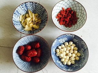 2、腊八节+腊八粥,红枣、莲子、枸杞、干百合