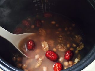 13、腊八节+腊八粥,搅拌一下，盖上锅盖继续煮三十分钟
