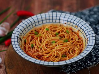 15、酸辣拌面,成品图