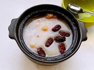 2、红薯干杂粮粥,成品。