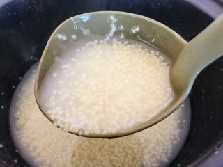 9、鸡蛋小米粥,来张特写。