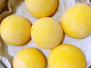 10、南瓜馒头,水开后上锅蒸20分钟，关火焖5分钟