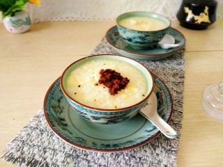 12、招待大姨妈的秋季保健粥,吃的时候加入红糖，这碗粥会让大姨妈舒舒服服的度过做客期间。