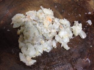 6、柳叶三鲜蒸饺,稍微剁几刀