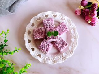 14、紫薯牛奶小方,成品