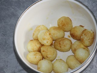 16、茄汁鹌鹑蛋,盛出备用