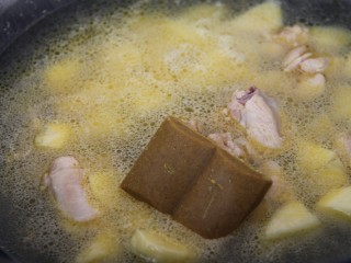 16、咖喱鸡意面,放入咖喱块