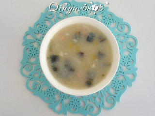 8、地方菜　皮蛋瘦肉粥 ,热乎乎的来一碗吧