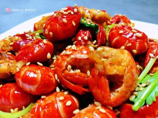 13、蒜蓉辣椒酱炒龙虾尾,美好的一天从丰盛的营养早餐开始