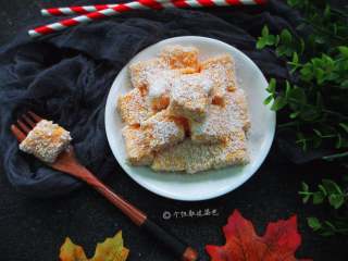 16、椰蓉南瓜小方,因为老南瓜本身就比较甜了，所以我加的糖比较少，喜欢吃甜的小伙伴，可以多加糖；