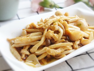 17、蚝油鸡丝双菇,装盘!