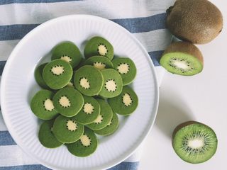 15、抹茶猕猴桃小饼干,成品哦，萌萌哒，以假乱真喽～^_^