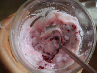 13、健康减肥奇亚籽布丁,搅拌均匀