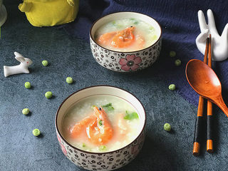 13、#电饭煲# 蔬菜海鲜粥,盛入碗中